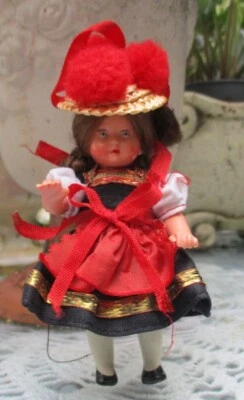 Alte Puppe Schwarzwald Tracht, 10 cm aus Sammlungsauflösung - Bild 1 von 2