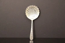 Sterling Mayflower by Kirk Stieff Bon Bon Server Engraved "DAJ" 32.2g (ANT3858)