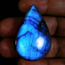 Venta al por mayor 67,60 quilates. Piedra preciosa natural prodigiosa pera labradorita azul cabujón