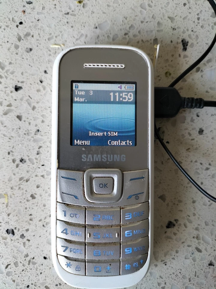 Samsung GT-E1200i White (Tesco) Mobile Phone Good Condition, photo 1 of 5