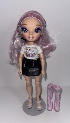 Rainbow High Minnie Choi Rainbow Vision Royal Three K-Pop Pink Fashion Doll