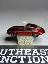Vintage Matchbox Lesney JAGUAR "E" Type No 32 Metallic Red Regular Tire