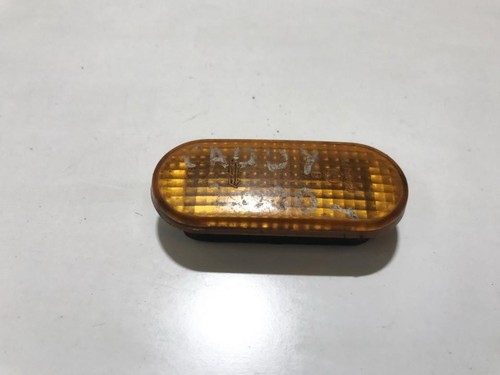 3a0949117a Seitenblinker (Kotflügelblinker) Vorne Linke  Volkswa DE513818-64