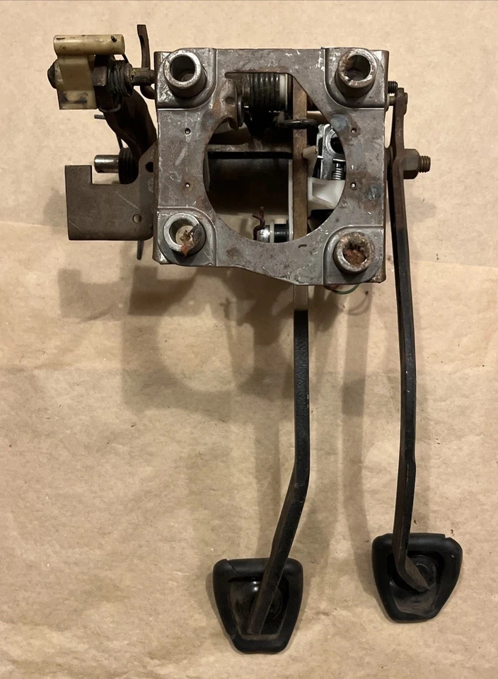 Ford Mustang GT 1994-1995 Cobra jaula de pedal transmisión manual M/T freno de embrague 5,0 Svt Foto 2 de 4