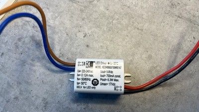 ERSATZTRAFO KEGC MODEL: KEDH006S0700NR01A7 TRAFO LED POWER SUPPLY