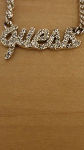 Collana Girocollo Guess con scritta ricoperta da strass Gioielli Accessori Donna - Foto 3 di 4