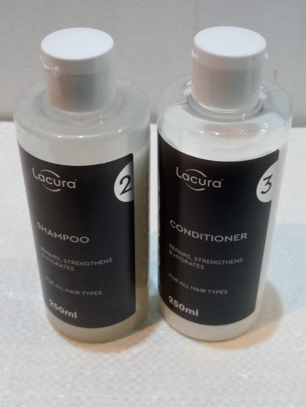 Lacura gebundenes SHAMPOO & CONDITIONER Olapex Dupe (je 250 ml)