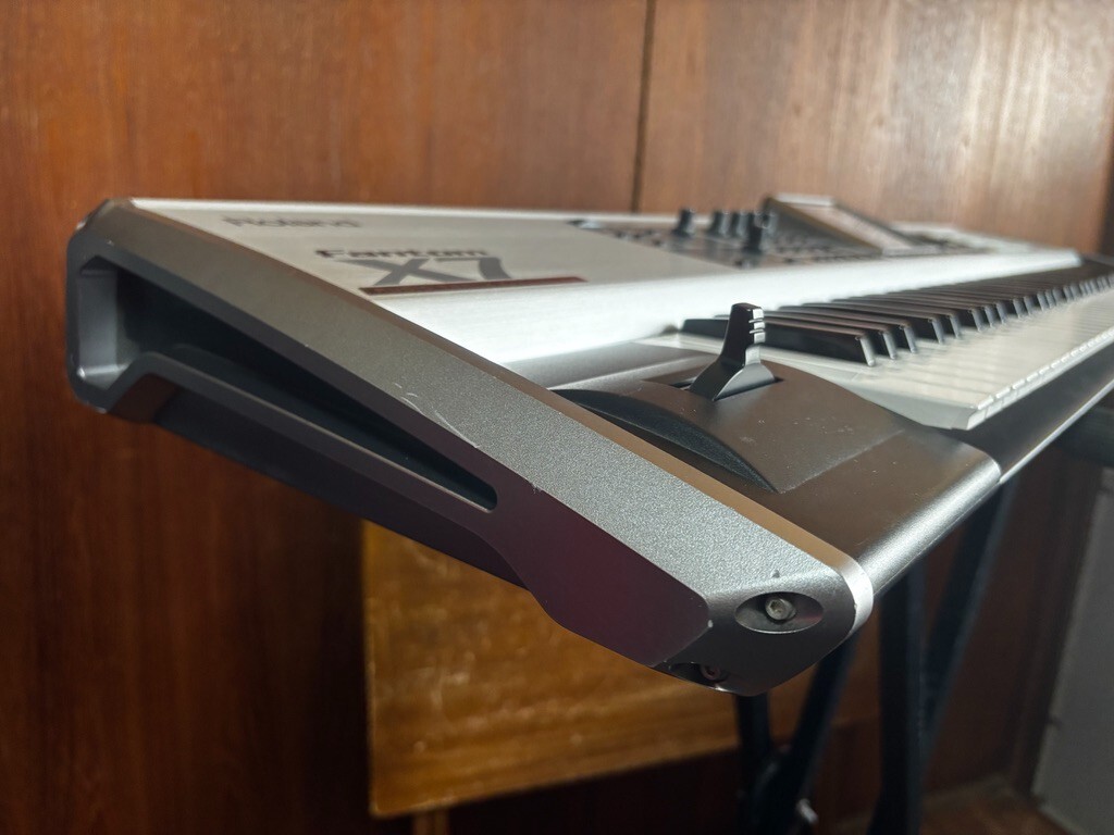 Roland Fantom X7 Workstation Keyboard AUDIO TRACK EXPANSION Ver
