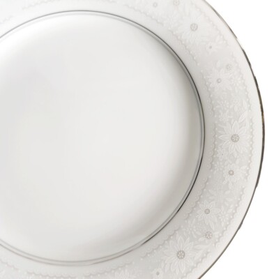 Noritake Dinner Plate 10 1/2'' BLANCHE 2082 White Flowers with Gray Centers
