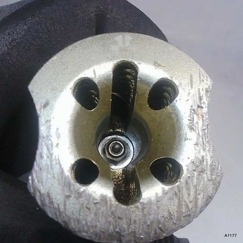 Axial .28 Spec 1S Racing Engine W/out Pull Starter (Gold Head) - Image 3 of 4