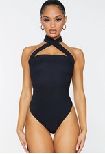 PrettyLittleThing Women's Black Texture Rib Haterneck Bodysuit Size 4 NWT