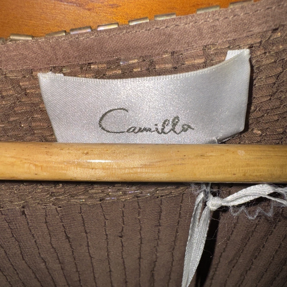 Caftán de lentejuelas doradas Camilla Foto 4 de 4