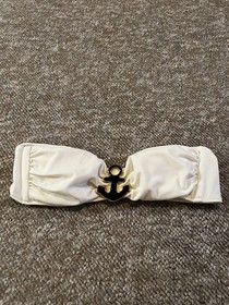 Victoria's Secret Bikini Top Lot of 6 &ndash; 32B & Small