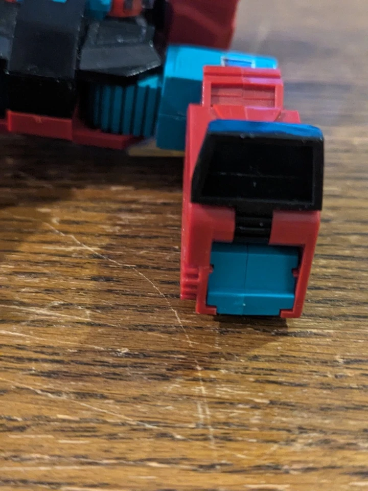 Boneco de ação vintage 1984 G1 Transformers Perceptor Autobot brinquedo Hasbro - Imagem 4 de 4