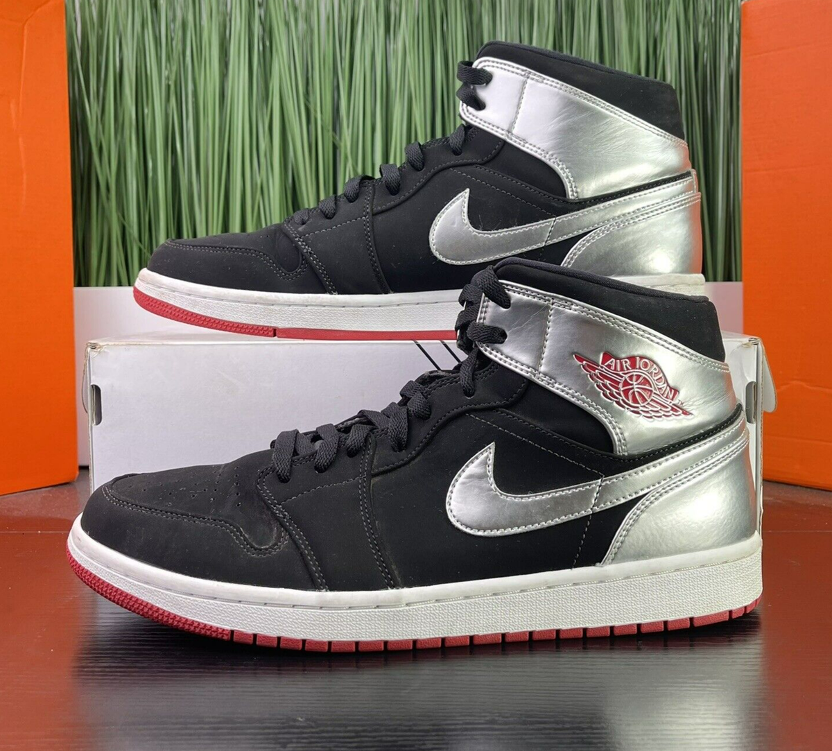 RARE Nike Air Jordan Retro 1 Mid Johnny Kilroy Black Silver RARE Nike Air Jordan Retro 1 Mid Johnny Kilroy Black Silver