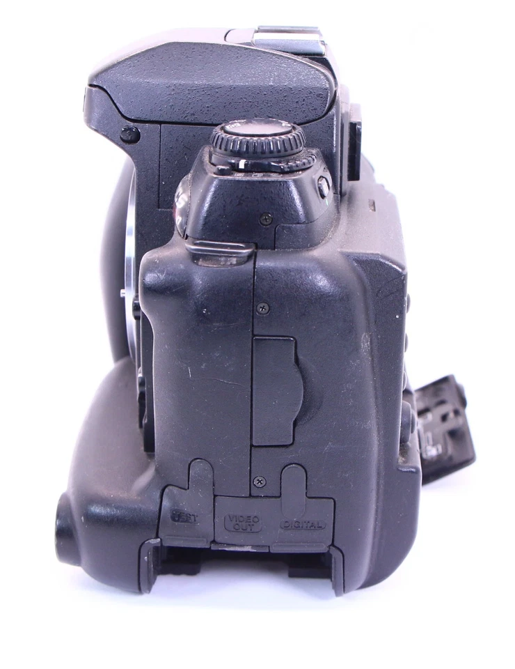 Cuerpo de cámara digital Kodak DCS Pro SLR/n DSLR Nikon F AF Professional SLR N feo Foto 3 de 4