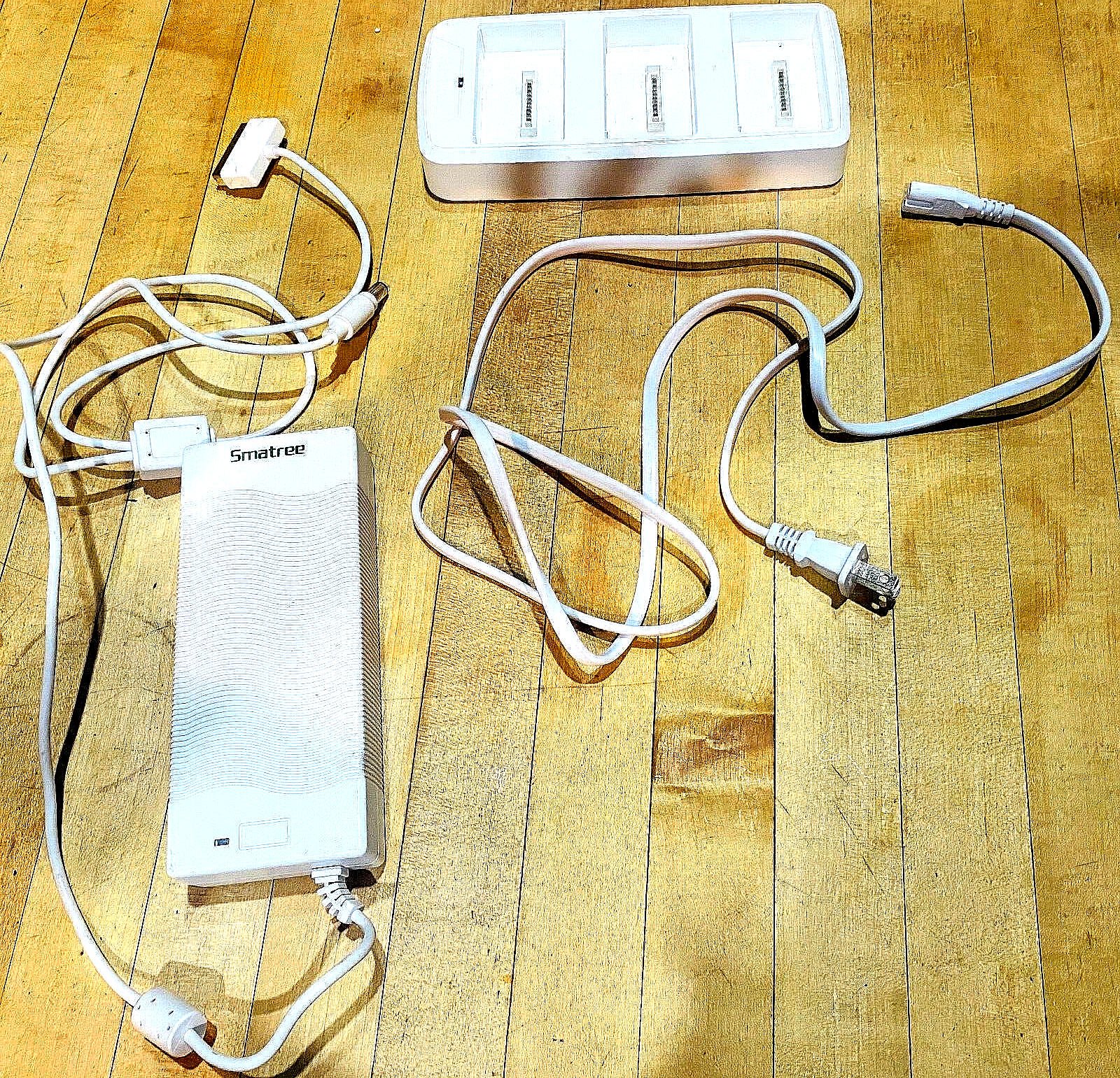 DJI Phantom 4 Pro 3 Battery Charging Hub with USB Cable