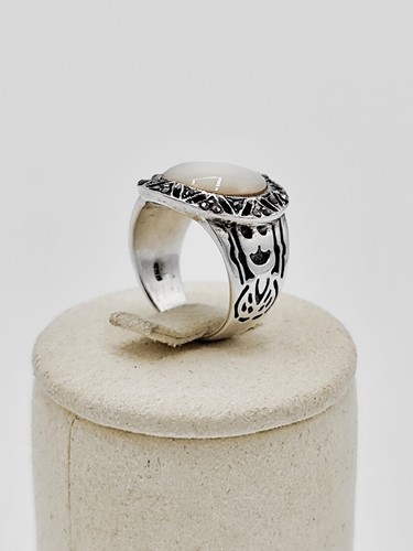 Bague Vintage en argent Massif Cabochon en nacre orné de Marcassites - Foto 7 di 13