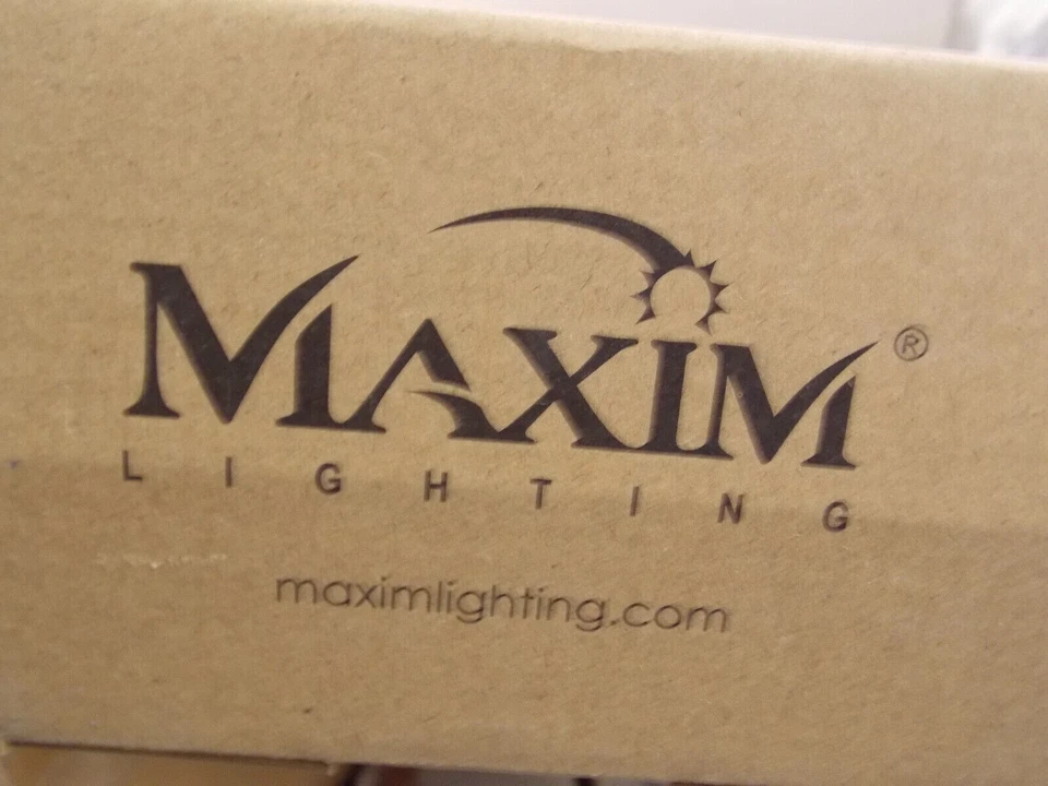 Maxim Lighting Luz LED Tocador Baño 52004BK 30" 20W 1 LED - Acabado Negro Foto 2 de 2