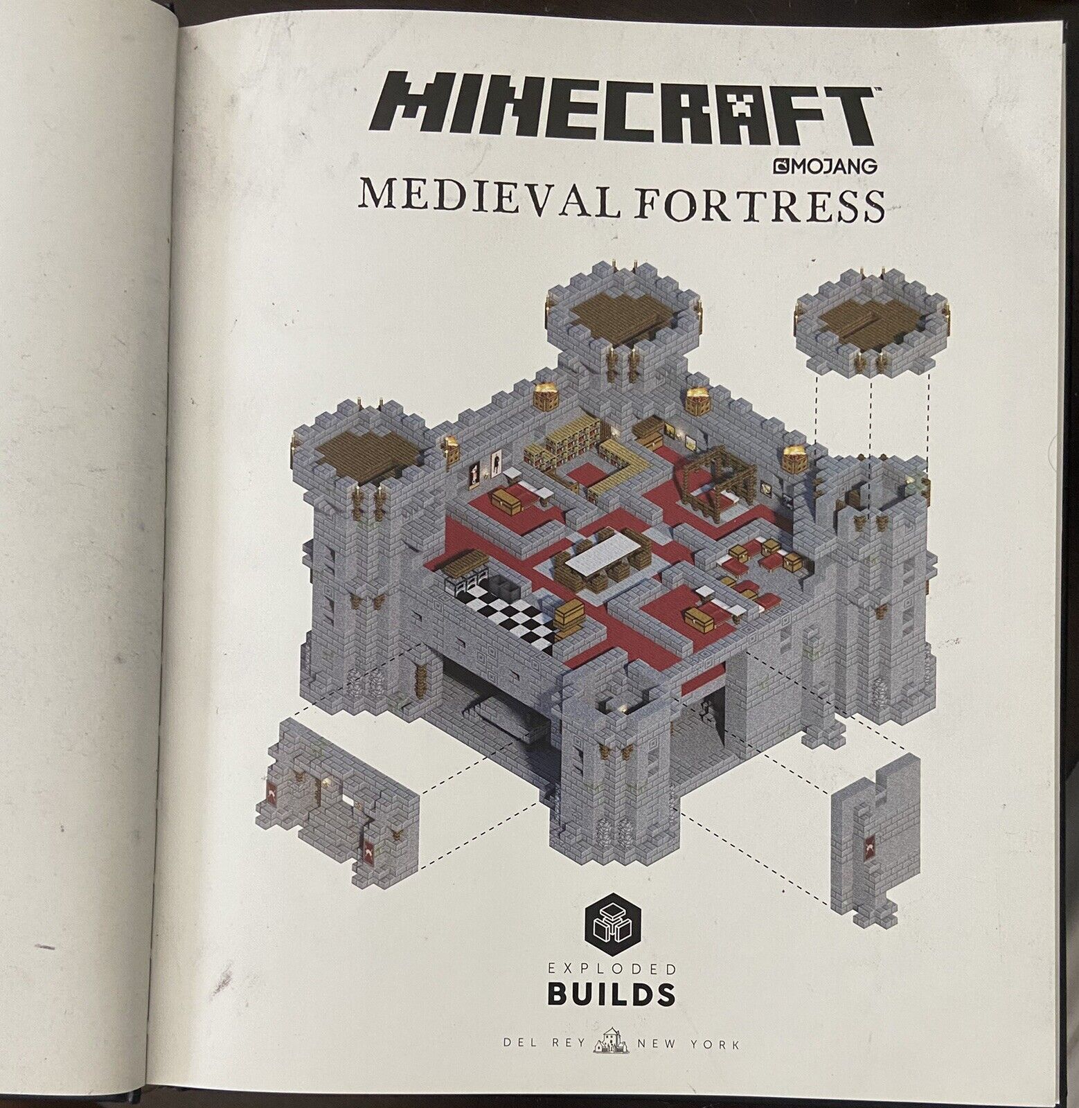 Minecraft: Medieval Fortress Guidebook Review