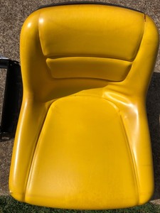 Details About John Deere 100 Series Seat From A La145 Mower Auto Shut Off Sensor 2 Seat Holes