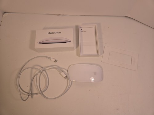 Apple Magic Mouse 2 für Mac - Weiß A1657 MK2E3AM/A (Original)™ - Bild 3 von 6