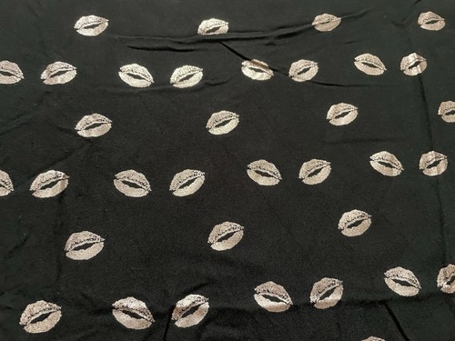 Street One Damen T-Shirt Gr. 40 Schwarz mit Goldene Küssen Super Zustand - Bild 2 von 6