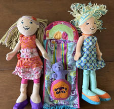 Lote de 2 muñecas Groovy Girls con saco de dormir portador Seanna Inga rubia con vestidos oso