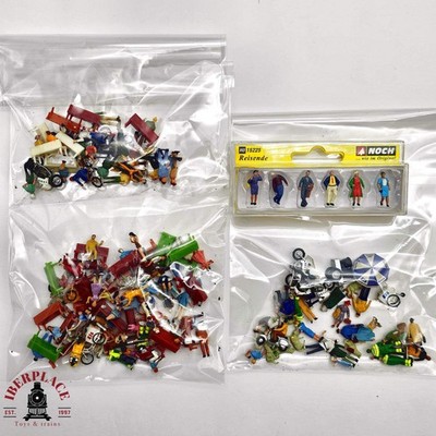   2da mano - Noch + que 100 figuras bancos personas motos bicis etc H0 escala 1
