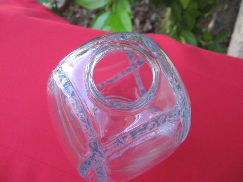 RENE' LALIQUE "GARLAND OF ROSES" 1914 FOOTED VASE - Picture 4 of 13