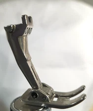 VTG Bernina sewing machine Old Style Presser Foot #000 ZIG ZAG 2 TAB