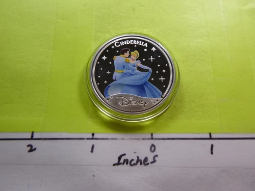 CINDERELLA AND PRINCE CHARMING ENAMEL DISNEY CLASSIC MOVIES NICKEL COIN RARE 2C6