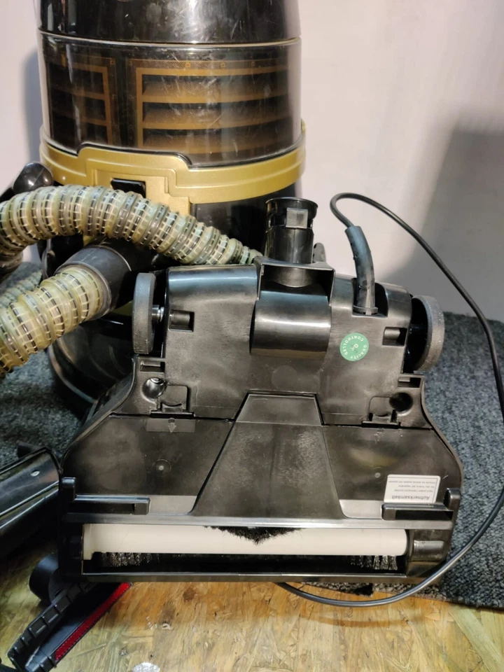 Roboclean Nass- und Trockenstaubsauger geht nicht an für Teile oder Reparatur - Bild 3 von 4