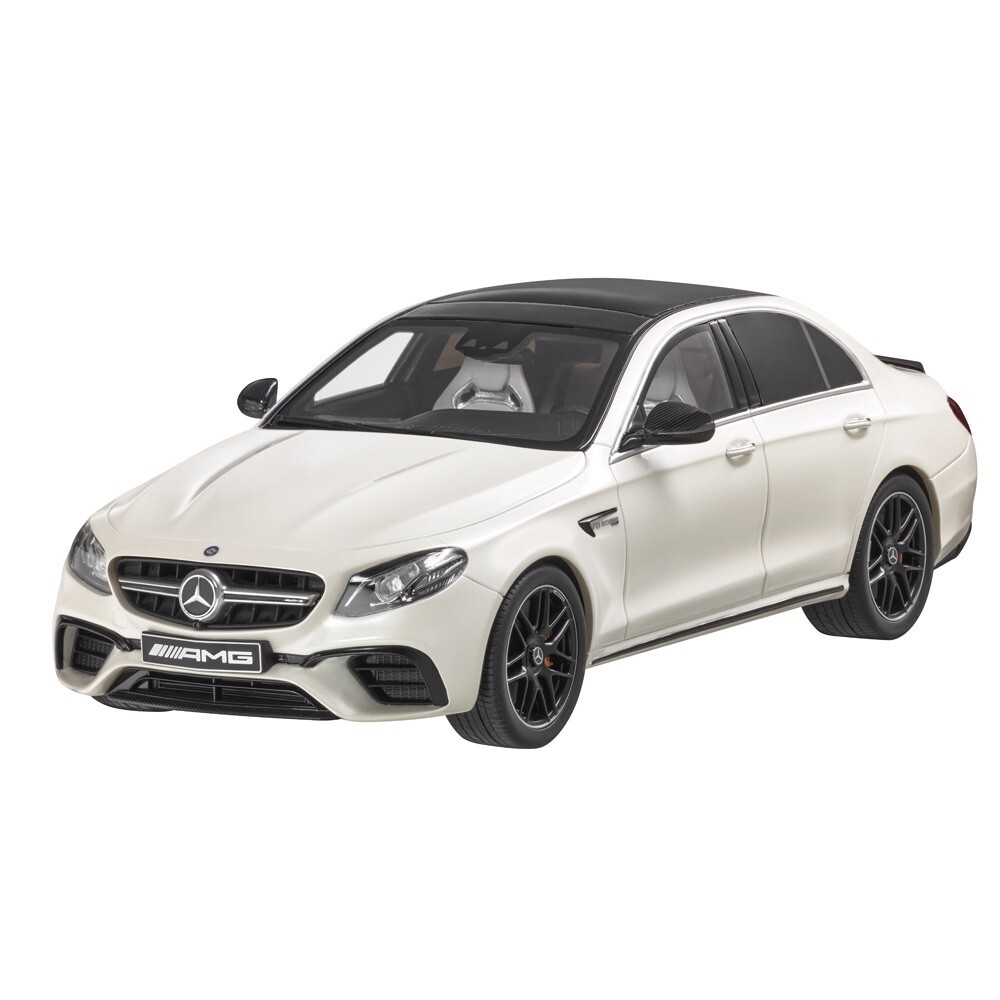Genuine Mercedes-AMG 1:18 E63 S 4MATIC+ Designo Diamond