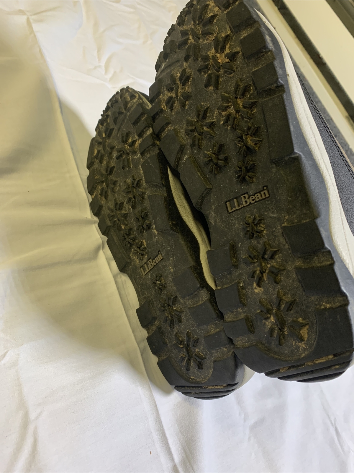 LL Bean Booties Prima Loft Wms 7.5US Brown Suede SlipOn Hiking Sneaker