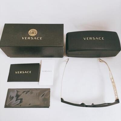 VERSACE 90S ヴィンテージ ロゴ サングラス ユニセックス VERSACE 90S ヴィンテージ ロゴ サングラス ユニセックス
