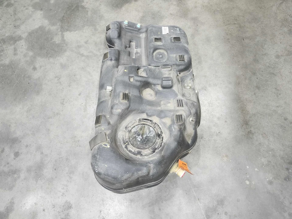 Оригинальный топливный бак в сборе полный привод Hyundai Tucson 2016-2018 годов выпуска 31150D3550 - Изображение 4 из 4