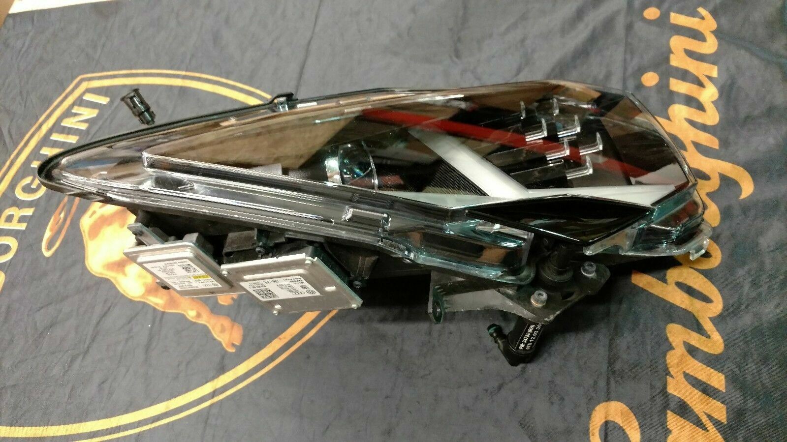 LAMBORGHINI AVENTADOR LP700 LP720 PASSENGER RIGHT SIDE HEADLIGHT OEM 471941004H