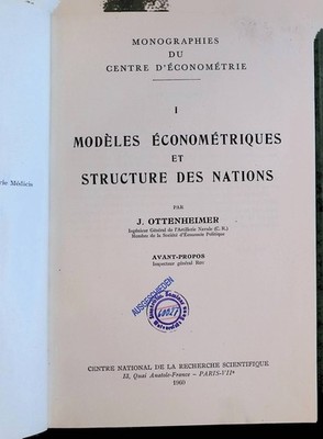 Modèles Économétriques et Structure des Nations Monographs du Centre d'Économétr
