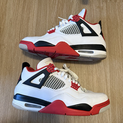 Air jordan 4 Retro Fire Red 2020 Size 10 Pre-Owned