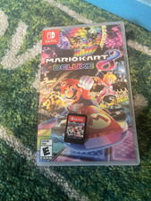 Mario Kart 8 -- Deluxe Edition (Nintendo Switch, 2017) [Physical]