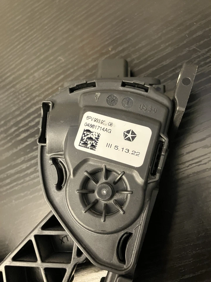 2022 Hellcat REDEYE 燃气踏板适用于 2020 - 2023 地狱猫 / REDEYE /SRT — 第 2/4 张图片