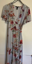 Poppy Flower Wrap Maxi Dress With Graduated Front Forever 21 Size M