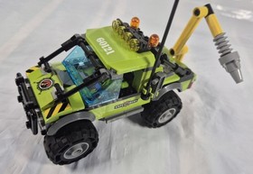 Lego City #60121 Volcano Exploration Truck 2016 - 100% Complete with Instruction