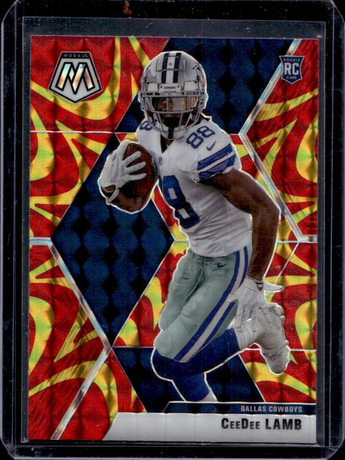 2020 Panini Mosaic CeeDee Lamb RC Prizm Reactive Gold Rookie #207 Cowboys