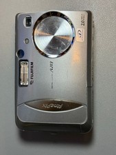 Fujifilm FinePix A203 Digital Camera 2.0 Megapixels Silver Tested