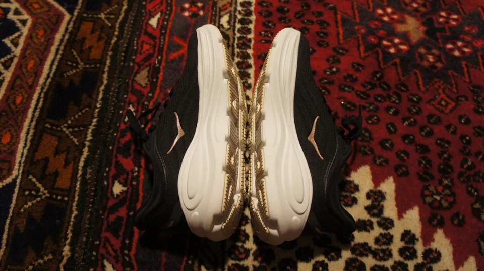 Hoka One One Bondi 9 Women’s Size 7B Black/Rose Gold Running Shoes BRGL - Image 4 of 4