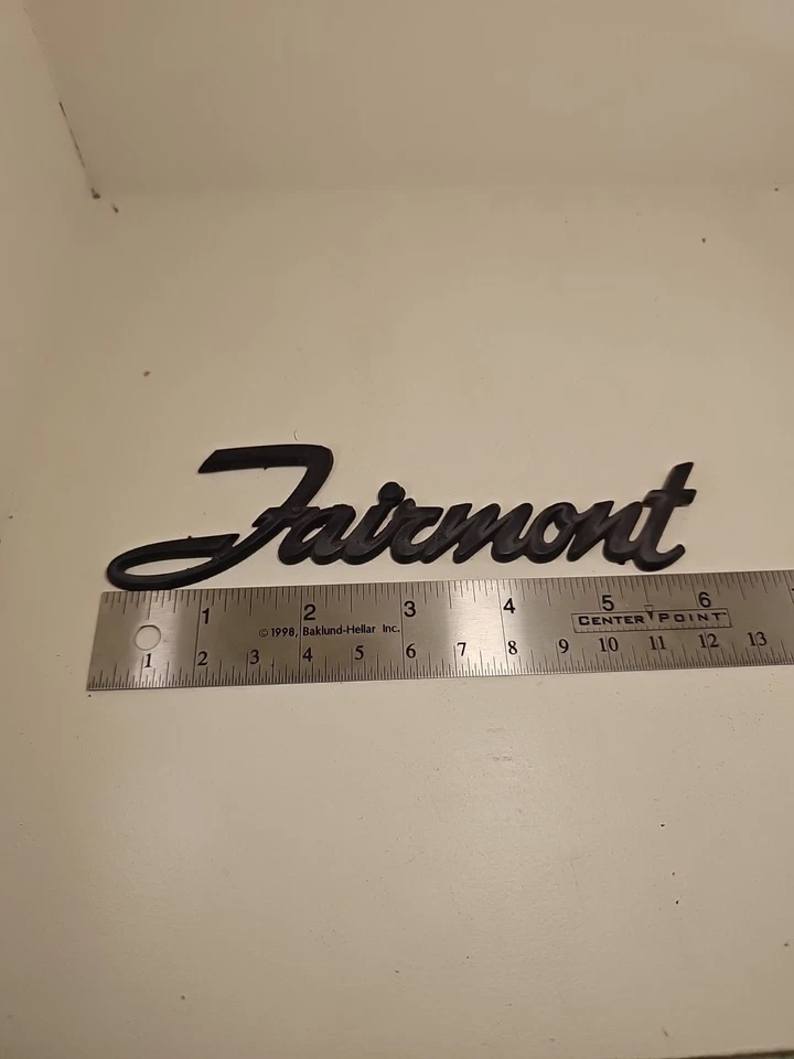 EMBLEMAS CORVETTE OLDSMOBILE RENAULT FAIRMONT AMC usados Foto 3 de 3