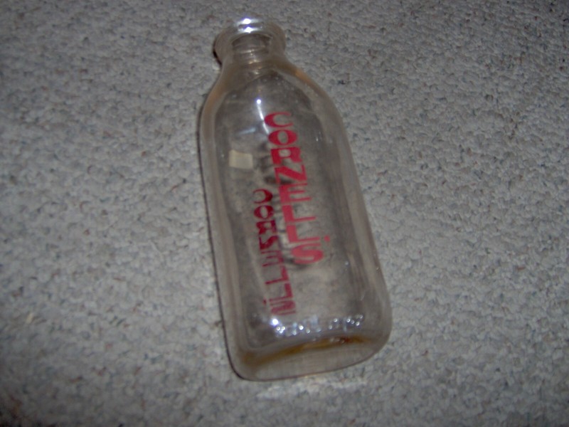 Vintage Cornell Dairy Endicott NY Milk Bottle ~Red Pyro Paint