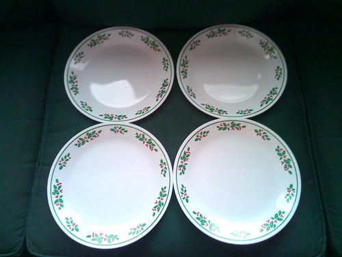 Corelle Winter Holly 4 Dinner Plates Christmas Holiday 10 1/4"